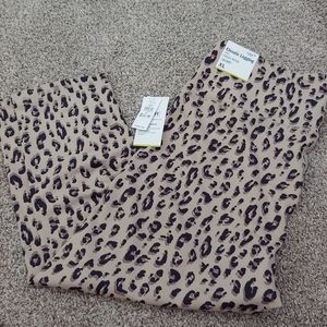 NWT Athletic Leggings - Capri Length